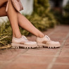 Naisten rento kengät 6047 beige yhdistettynä lifestyle