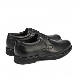 Miesten mustat casual-kengät 881