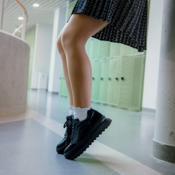 Naisten urheilukengät 6074 musta yhdistettynä lifestyle