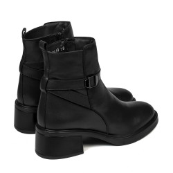 Naisten saappaat 3410 musta
